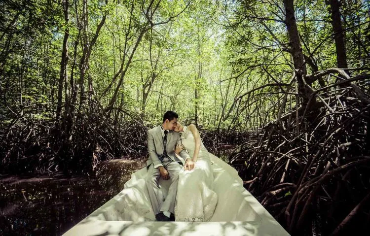 Inspirasi Prewedding di Bali yang Dekat Tanpa Harus Terlalu Mesra. Manis Deh Lihatnya! 20