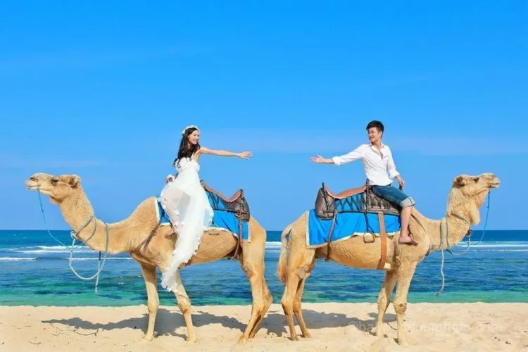 Inspirasi Prewedding di Bali yang Dekat Tanpa Harus Terlalu Mesra. Manis Deh Lihatnya! 23