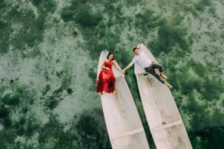 Inspirasi Prewedding di Bali yang Dekat Tanpa Harus Terlalu Mesra. Manis Deh Lihatnya! 26