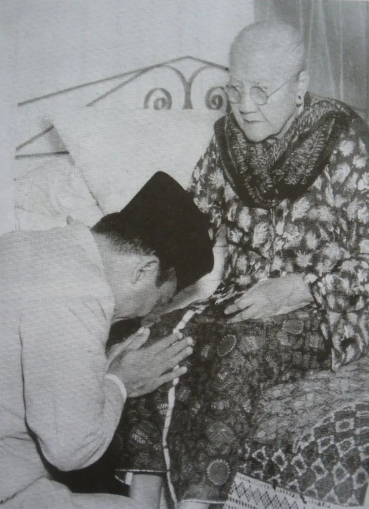 Bukan Istri-istrinya, Kesuksesan Bung Karno Malah Dipengaruhi Wanita yang Kurang Dikenal Namanya 8