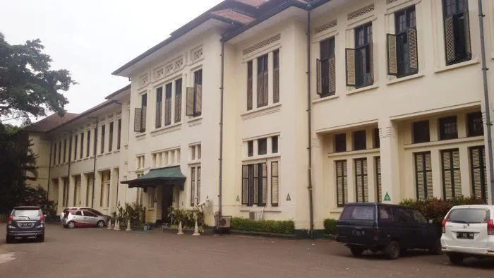 Hantu Nancy yang Begitu Tenar di Seantero Bandung. Inilah Sekelumit Kisah Si Noni Belanda Serem Ini 6
