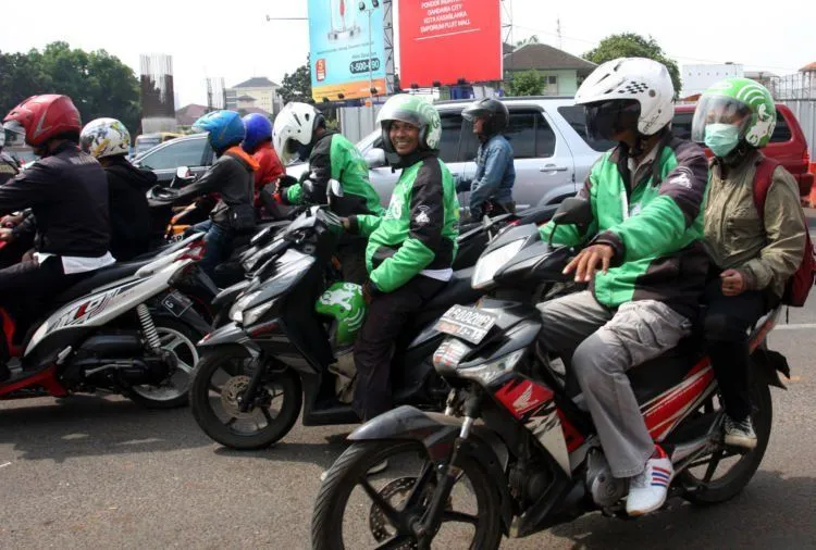 Ojek Online Memang Idaman Banget, Tapi Baca Juga Nih 10 Keluhan Paling Umum dari Para Penumpangnya 16