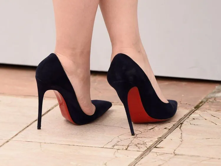 Jangan Keseringan Pakai High Heels Kalau Kamu Nggak Mau Merasakan 7 Efek Samping Ini! 14