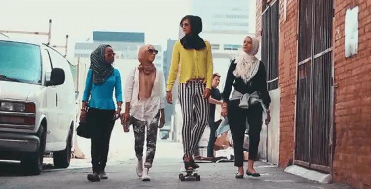 Hijab Bukan Sekadar Kain Penutup Kepala. Tapi Sesuatu yang Seharusnya Bisa Menjauhkanmu Dari Dosa 6