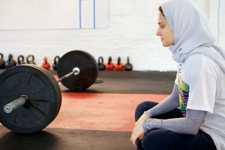 Hijab Bukan Sekadar Kain Penutup Kepala. Tapi Sesuatu yang Seharusnya Bisa Menjauhkanmu Dari Dosa 9