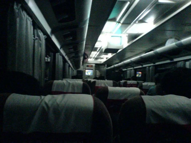 Girls, Hati-hati Kalau Cowokmu Ngajakin Traveling ke 7 Tempat Ini. Bisa-Bisa Dia Cuma Nyari Kesempatan 8