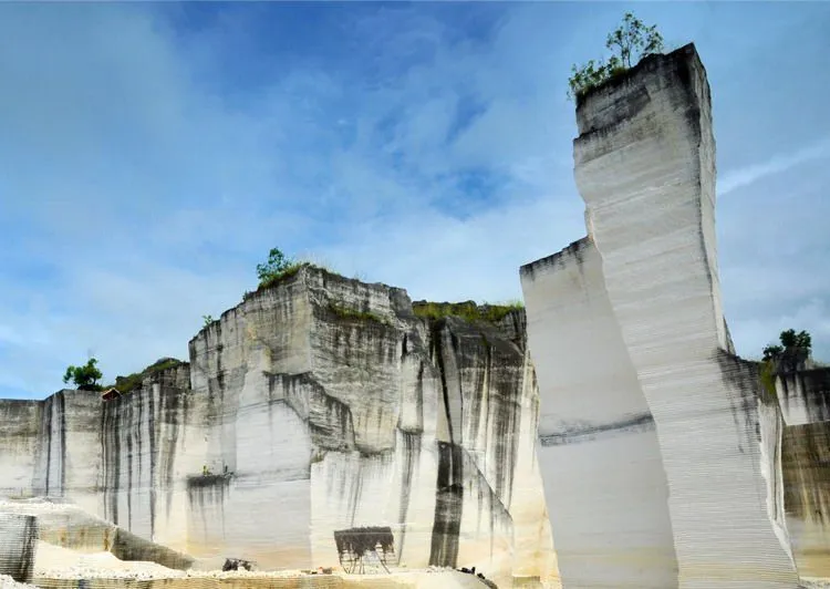 Kenalan Yuk Sama Bukit Cinta Madura, Spot Wisata Instagrammable yang Penuh Pesona! 8