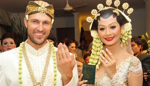 Nikah Dengan WNA; Nggak Hanya Ribet, Tapi Juga Mahal. Hal-Hal Macam Ini Mesti Kamu Kenal 15