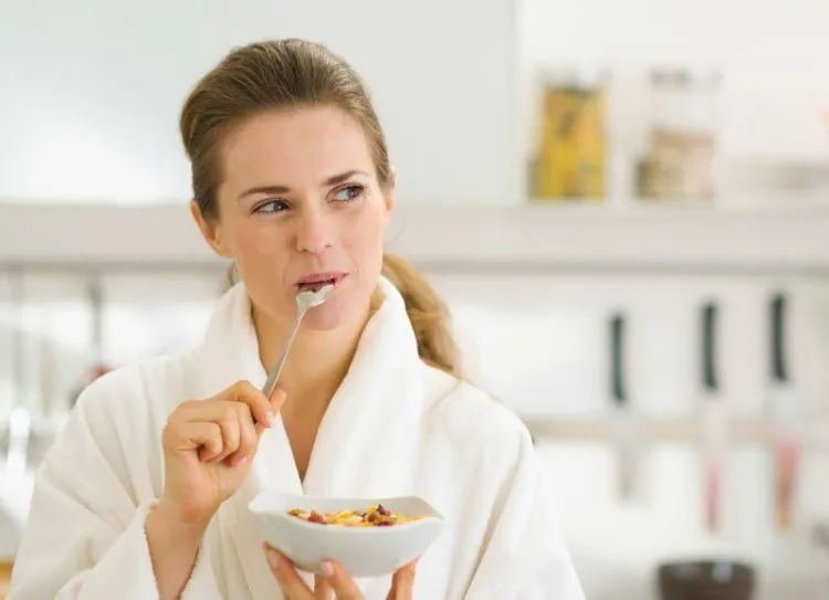 Demi Wajah dan Badan Segar Seharian, 7 Praktik Simpel Ini Layak Kamu Aplikasikan! 11