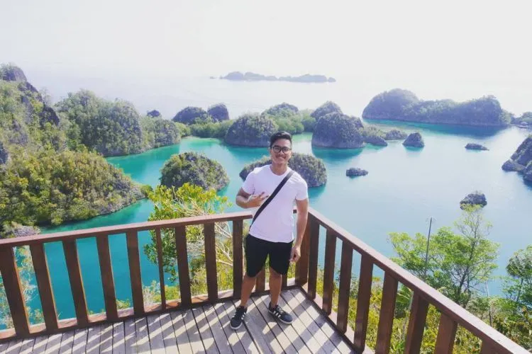 Untuk Cowok yang Berwajah Biasa Saja, Style a la Kaesang Ini Bisa Buat Kamu Jadi Nggak Biasa 11