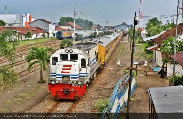 7 Fenomena Kereta Api ‘Jalan Sendiri’. Entah Karena Kesalahan Manusia Atau Pengaruh Dunia Tak Kasat Mata 8