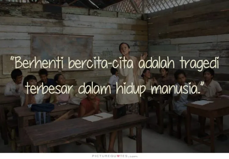 Seberat Apapun Hidup, Tetap Ada yang Bisa Ditertawakan. Quotes Andrea Hirata Ini Akan Meyakinkanmu! 16