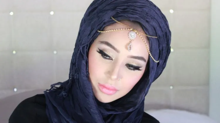 Ini Nih Penyebab Mukamu Berjerawat Saat Menggunakan Jilbab. Cewek Harus Tahu! 8