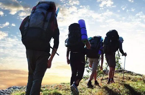 Jangan Mau Mati di Gunung. Sayangi Nyawamu dengan Nggak Melakukan 8 Hal Bodoh Ini 9