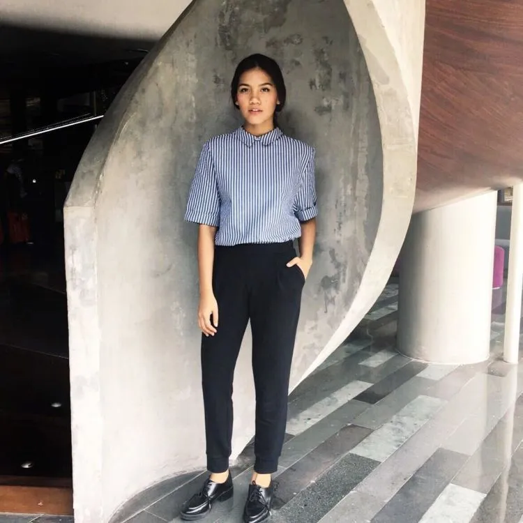 Inspirasi untuk Tampil Simpel Serta Nggak Berlebihan Tiap Waktu dan dalam Segala Acara Ala Monita Tahalea 18