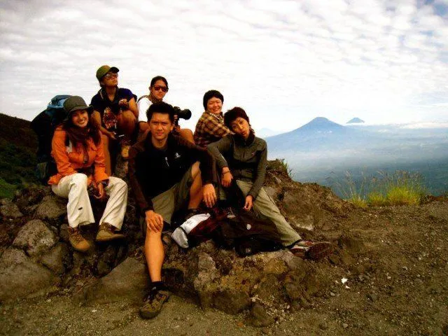 Jangan Mau Mati di Gunung. Sayangi Nyawamu dengan Nggak Melakukan 8 Hal Bodoh Ini 16
