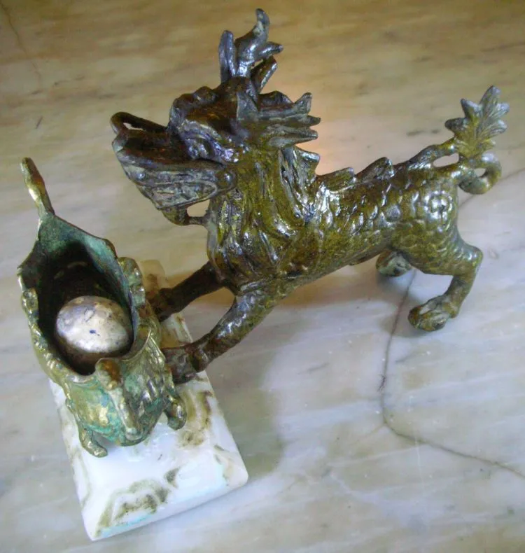 10 Makhluk Mitologi Ini Konon Ada di Indonesia 13