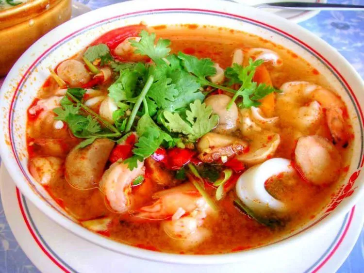 6 Resep Buat Sayur Sop yang Isinya Nggak Cuma Wortel 11