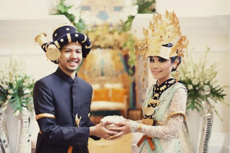 8 Keuntungan Jika Kamu Menikah dengan Orang Sumatera, Dari Pintar Memasak Sampai Sayang Keluarga 11