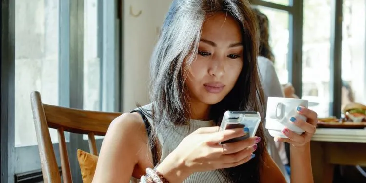Ini 8 Bahayanya Jadi Orang yang Melek Teknologi! Sibuk Perbarui Gadget, Lupa Update Kualitas Hidup 9