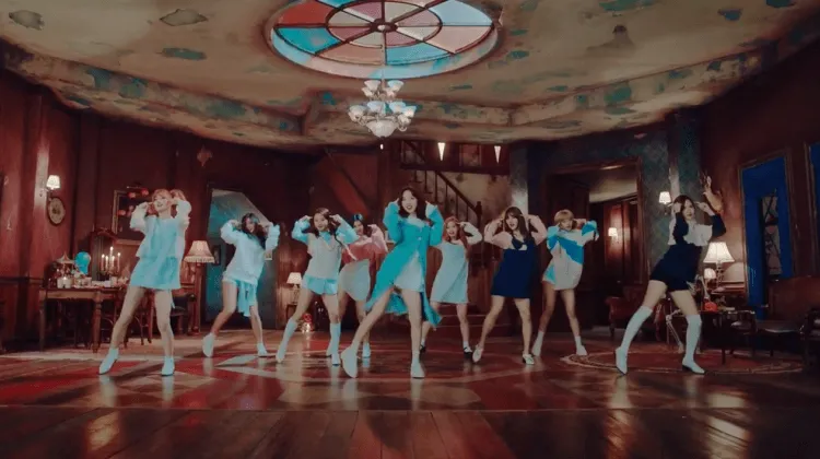 Ini Dia Girlband (yang Katanya) The Next SNSD dan 2NE1: Siapa Lagi Kalau Bukan TWICE dan Blackpink! 15