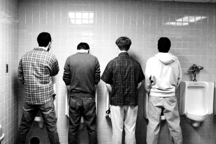 5 Hal yang Terlihat Aneh Jika Dikerjain Sama Cowok. Tapi, Kalau Cewek yang Ngelakuin Sih Biasa Aja 7