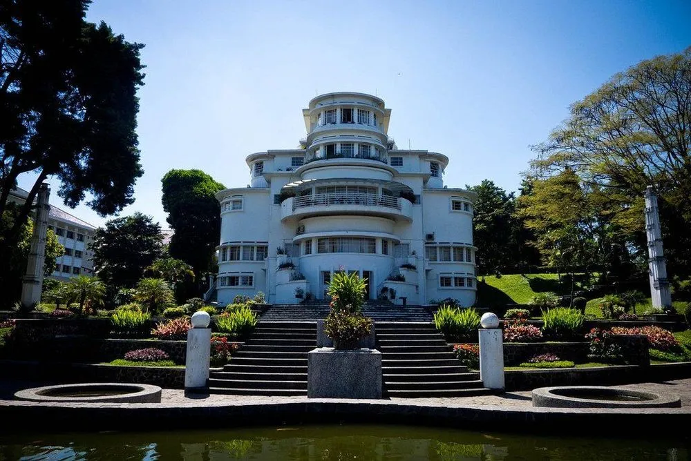 Di balik Keindahannya, Gedung Isola Menyimpan Cerita Mistis. Barudak UPI Hapal Banget Cerita Ini! 10