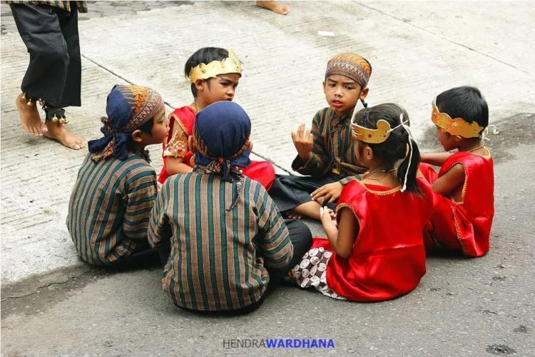 Norma dan Adat Jawa yang Hampir Musnah. Kamu yang Jawa, Masih Njawani Kaya Gini Nggak? 12