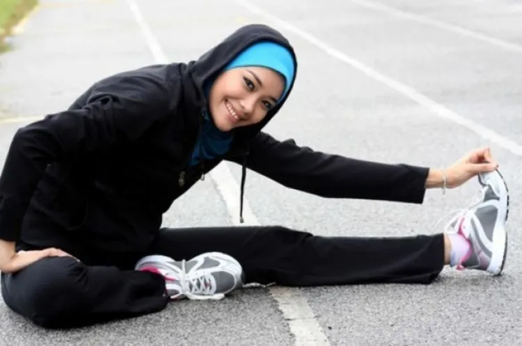 6 Tips Ini Perlu Diperhatikan oleh Pendaki Berhijab. Biar Pendakianmu Kian Aman dan Nyaman! 7