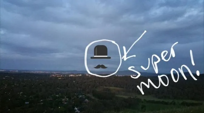 13 Meme Penampakan Gagal Supermoon 14 November. Nggak Sesuai Ekspektasi, Dapetnya Malah Begini! 17