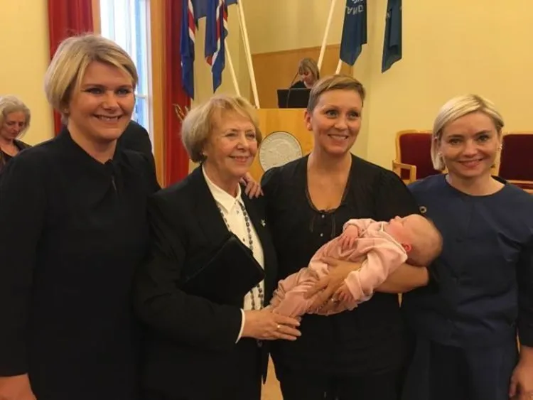 Suka Duka Ibu Muda yang Tak Ingin Stop Berkarier. Ini Inspirasi dari Islandia Agar Kamu Tak Menyerah 7
