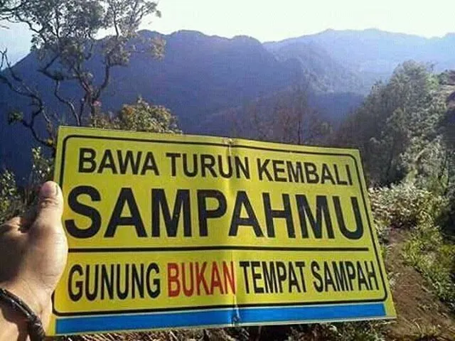 10 Meme yang Menunjukkan Susahnya Para Pendaki BAB di Gunung. Kasian Sih, tapi Kocak Juga! 17