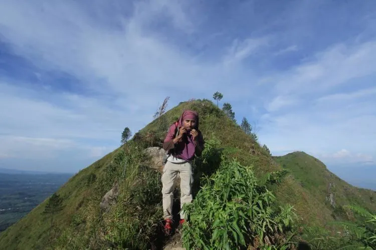 10 Meme yang Menunjukkan Susahnya Para Pendaki BAB di Gunung. Kasian Sih, tapi Kocak Juga! 16