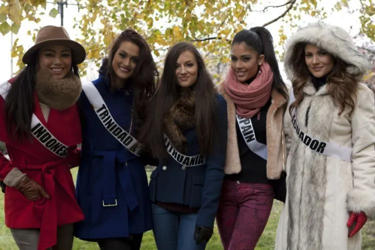 Whulandary Herman Mengungkap Persaingan Jahat Antar Kontestan di Miss Universe, Seram Deh 5