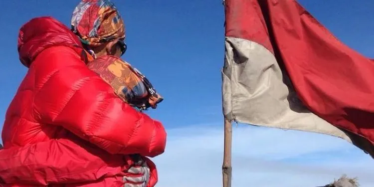 Belajar Sama Khansa Syahlaa. Gadis Cilik Ini Sukses Mendaki Lima Gunung di Usianya yang Masih Belia! 7
