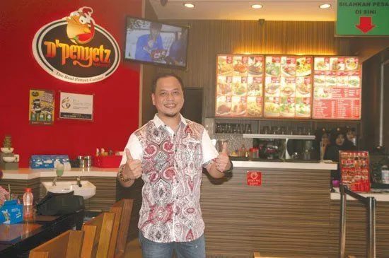 Berawal dari Bisnis Kecil, 8 Orang Indonesia Ini Sukses Kibarkan Kuliner Nusantara di Luar Negeri! 13