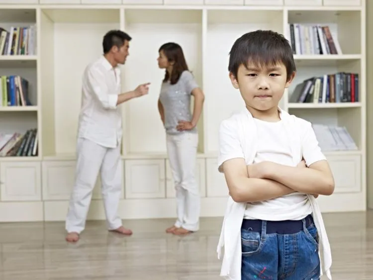 8 Kebiasaan Orangtua yang Nggak Disadari Bikin Anak Tumbuh Kurang Cerdas. Hati-hati Ya 14