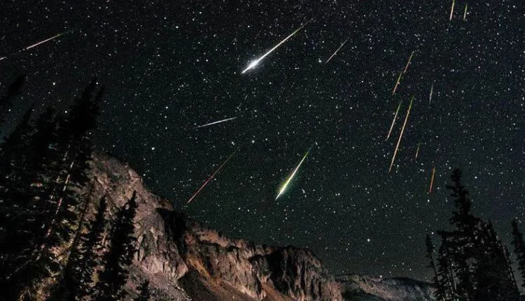 Dua Hujan Meteor Terindah Hadir di Bulan November. Fenomena Langka yang Wajib Kita Nikmati Bersama! 9
