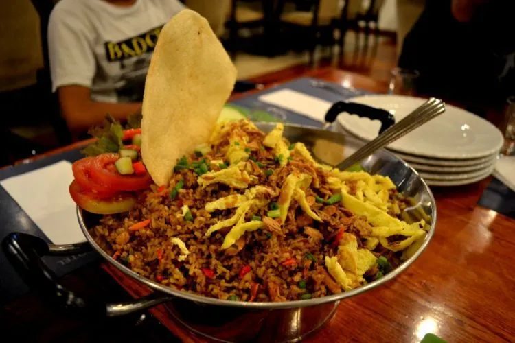 8 Nasi Goreng di Surabaya yang Enak dan Favorit 9 Nasi Goreng di Surabaya