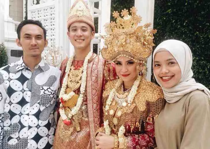 10 Tips Buat Cowok yang Pengen Menghadiri Nikahan Mantan. Biar Dia Nyesel Sudah Mutusin Kamu! 13
