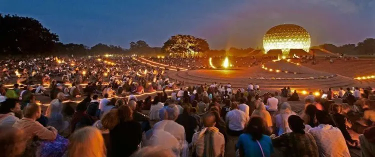 Bingung Memilih Destinasi Liburan? Ke Kota Auroville Aja, Kota Paling Damai di Dunia... 13