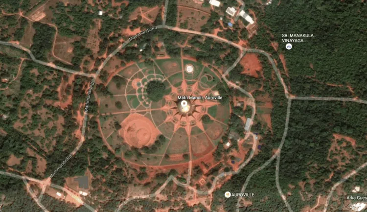 Bingung Memilih Destinasi Liburan? Ke Kota Auroville Aja, Kota Paling Damai di Dunia... 8