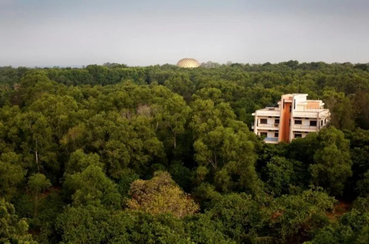 Bingung Memilih Destinasi Liburan? Ke Kota Auroville Aja, Kota Paling Damai di Dunia... 11