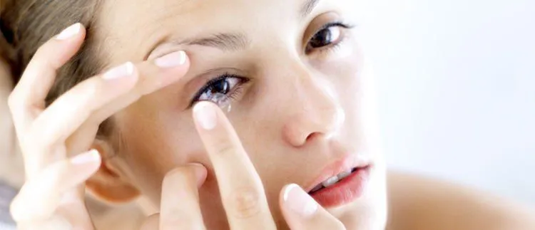 Seorang Model dari Balikpapan Buta Gara-gara Softlens. Para Cewek Harus Baca dan Hati-hati! 9