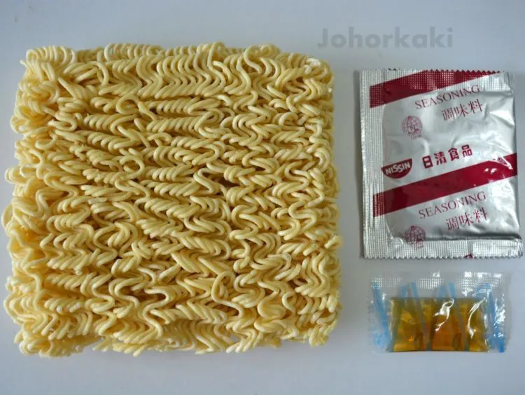 Sama-Sama Mengenyangkan, Nasi atau Mi Instan Lebih Cepat Bikin Gemuk yang Mana, Ya? 6