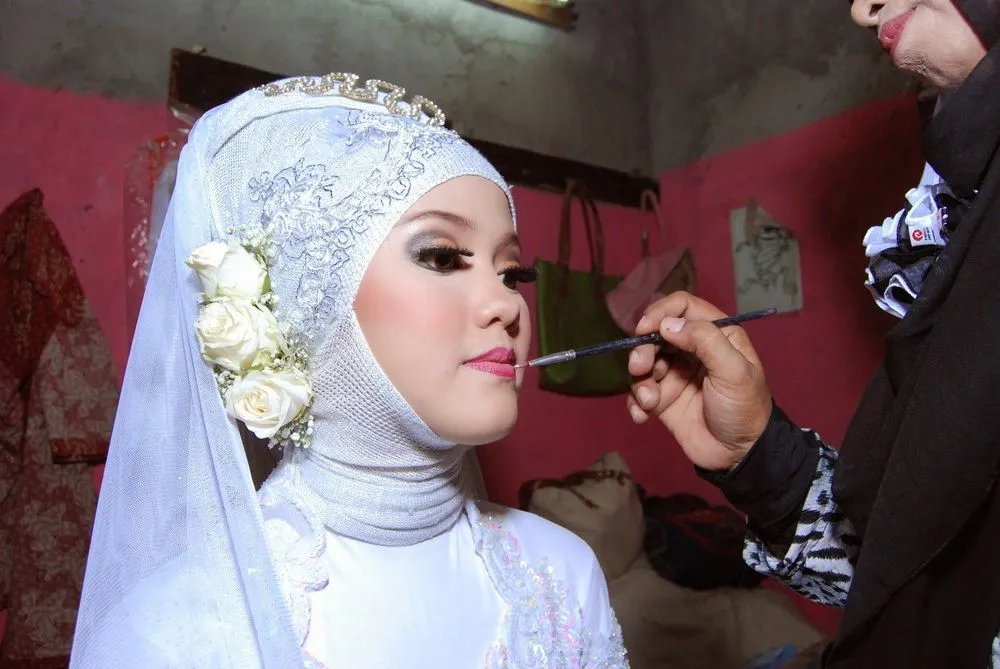 Tak Lebih dari Rp 1 Juta, Sebenarnya Kamu Bisa Nikah Secara Sah. Gengsi dan Perintilannya Itu yang Bikin Mahal 11