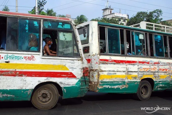 Transportasi 5 Negara Ini Jauh Lebih Kacau Dibanding Indonesia. Kamu Patut Bersyukur Tinggal di Sini! 6