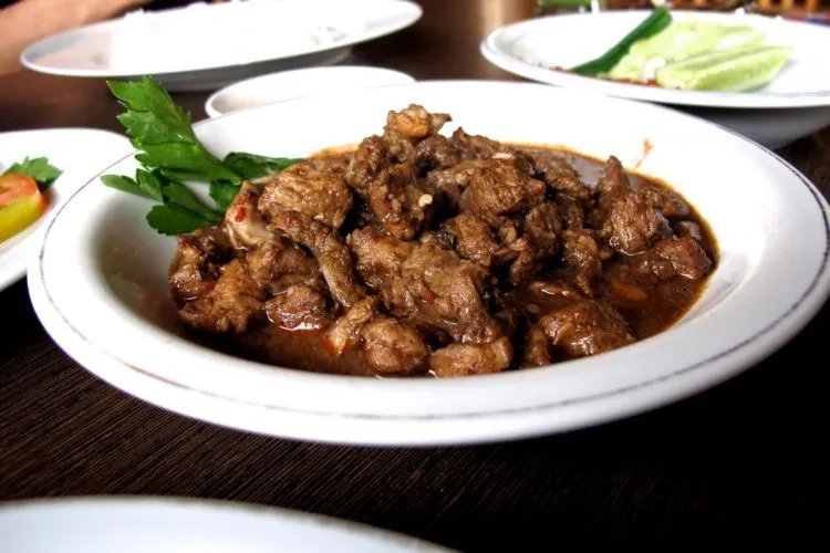 Buatmu yang Menghindari Daging Babi, 15 Makanan dengan Istilah Ini Baiknya Membuatmu Hati-hati 23