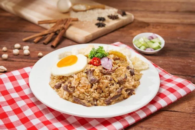 Walau Belum Seenak Masakan Mama, 6 Resep Ini Bisa Ngobatin Kangenmu sama Rumah 11
