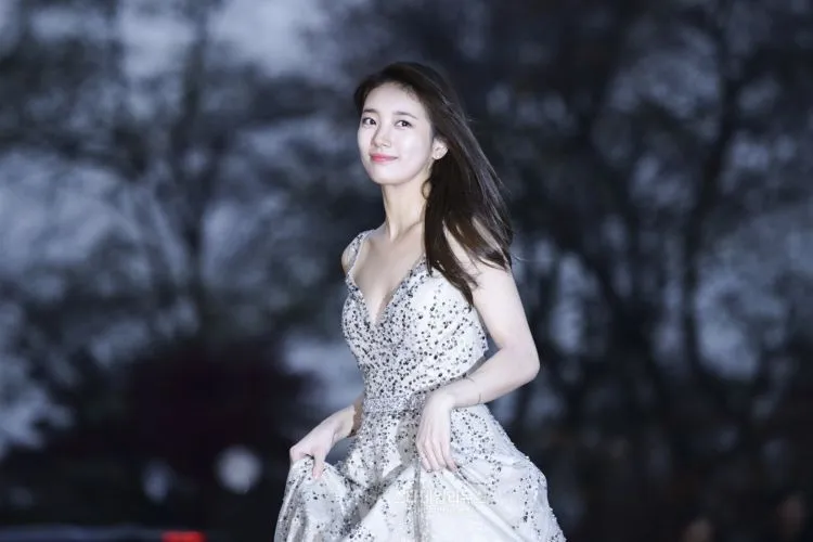 Ternyata Song Hye Kyo & Song Joong Ki Nggak Menang Apapun di AAA 2016 Kemarin, Kurang Apa Fansnya? 12
